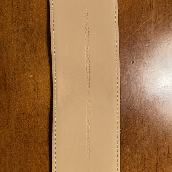 Ann Taylor Wide Leather Trouser Belt. Medium,Tan, Navy, Gold Excellent Condition - Picture 6 of 12